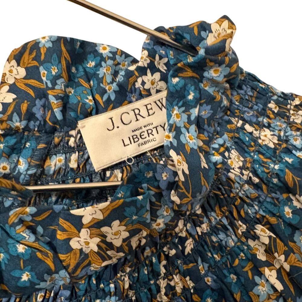 J Crew Smocked neck puff-sleeve top in Liberty Sea Blossoms Print M - Picture 8 of 9
